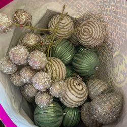 Ornaments 6”