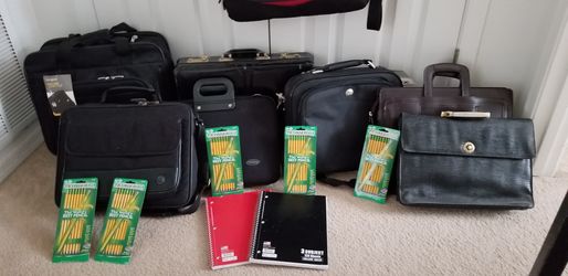 AVAILABLE - Office / Executive / Back to school bags / Discounted to sale!