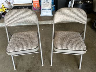 Cushioned Folding Chairs