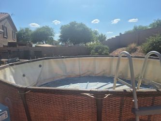 Pool used in good shape new pump