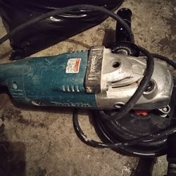 Makita GA7021 7" Angle Grinder. 
 15
