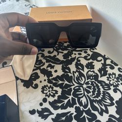 Louis Vuitton Sunglasses 