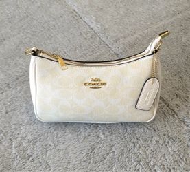 Teri Coach Shoulder Purse