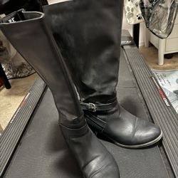 Used Black Boots Still Good 