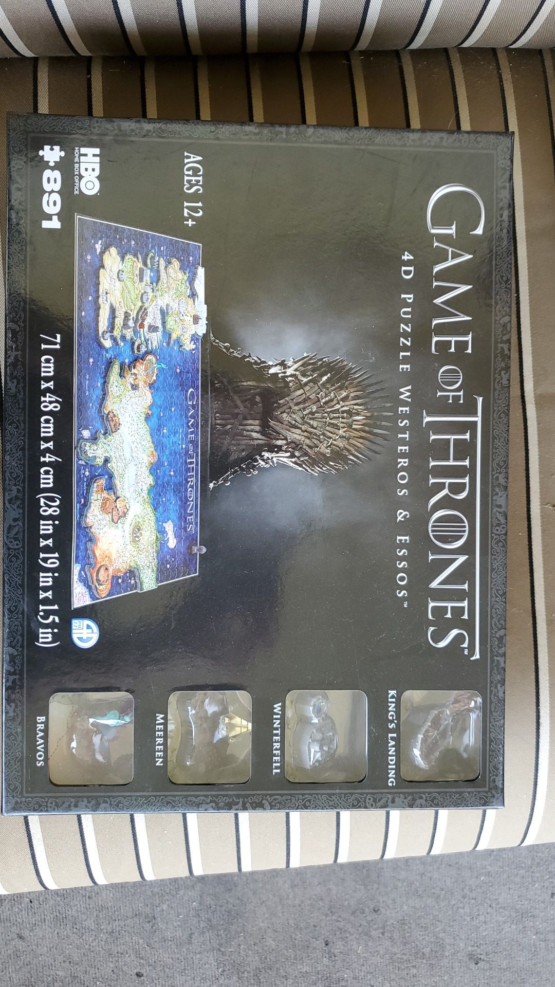 New sealed in box Game of thrones 4d puzzle