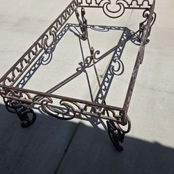 Metal coffee table base