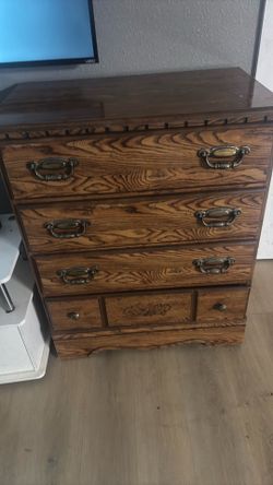 Dresser