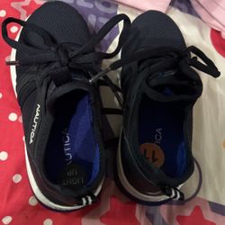 Nautica Boys Shoes Size11