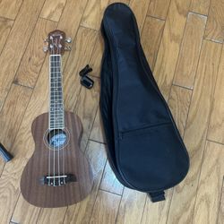 Oscar Schmidt ou2 Concert ukulele
