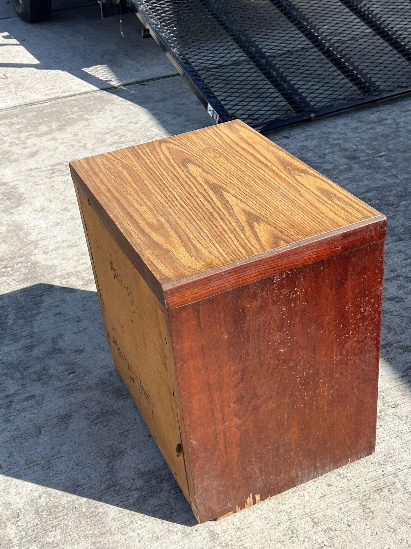 Old 80s Solid Wood End Table/ Night Stand