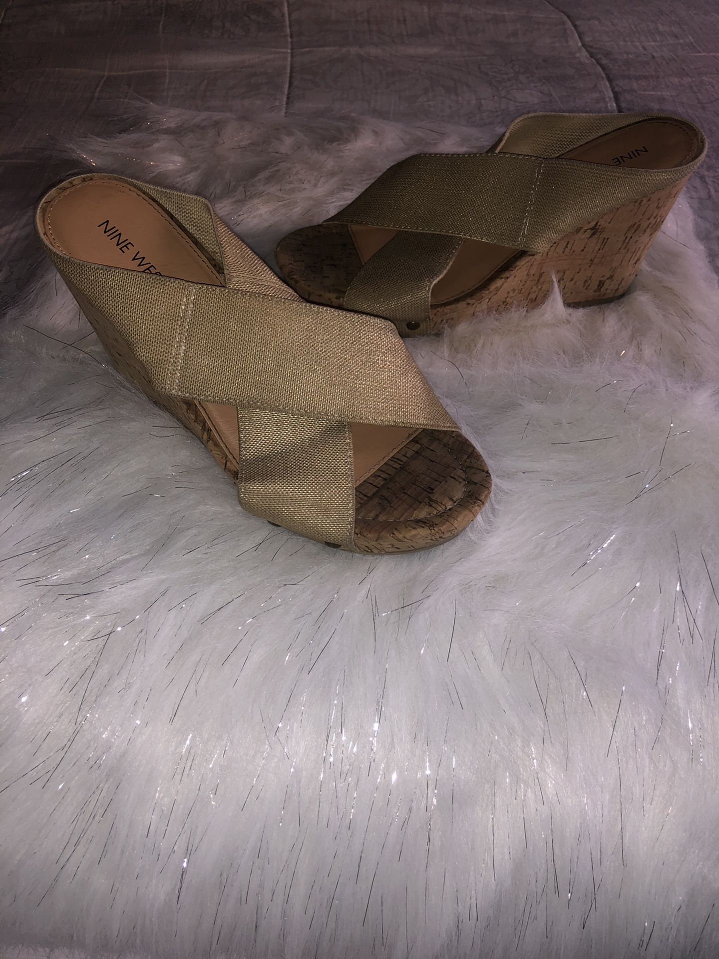 Nine West wedge gold sandals size 7.5