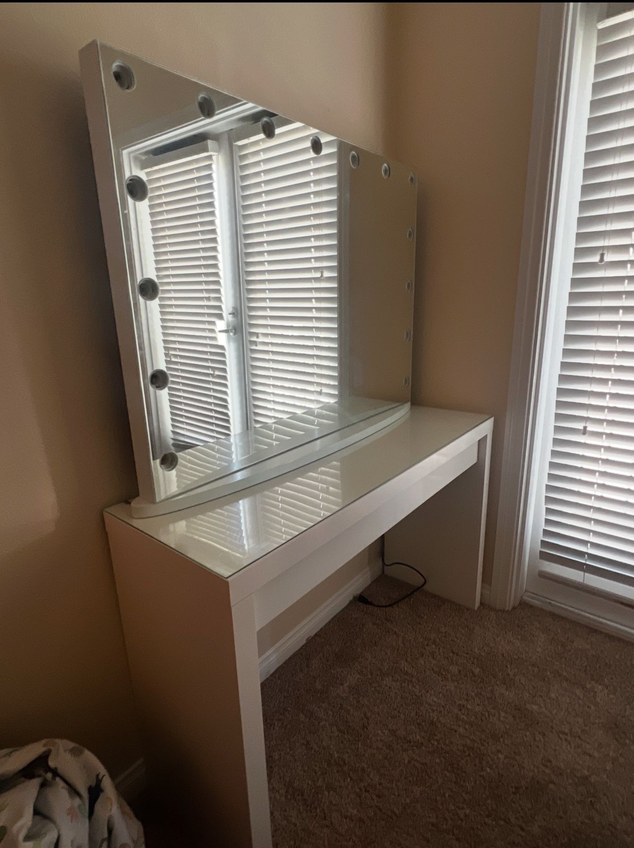 Vanity Mirror