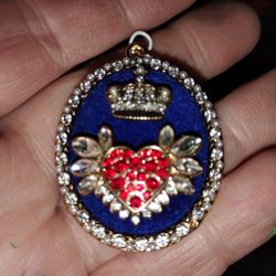 Cool Heat With Crown Pendant Jewelry 