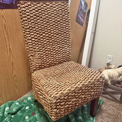 TWO International Caravan Bunga Hyacinth dining chair