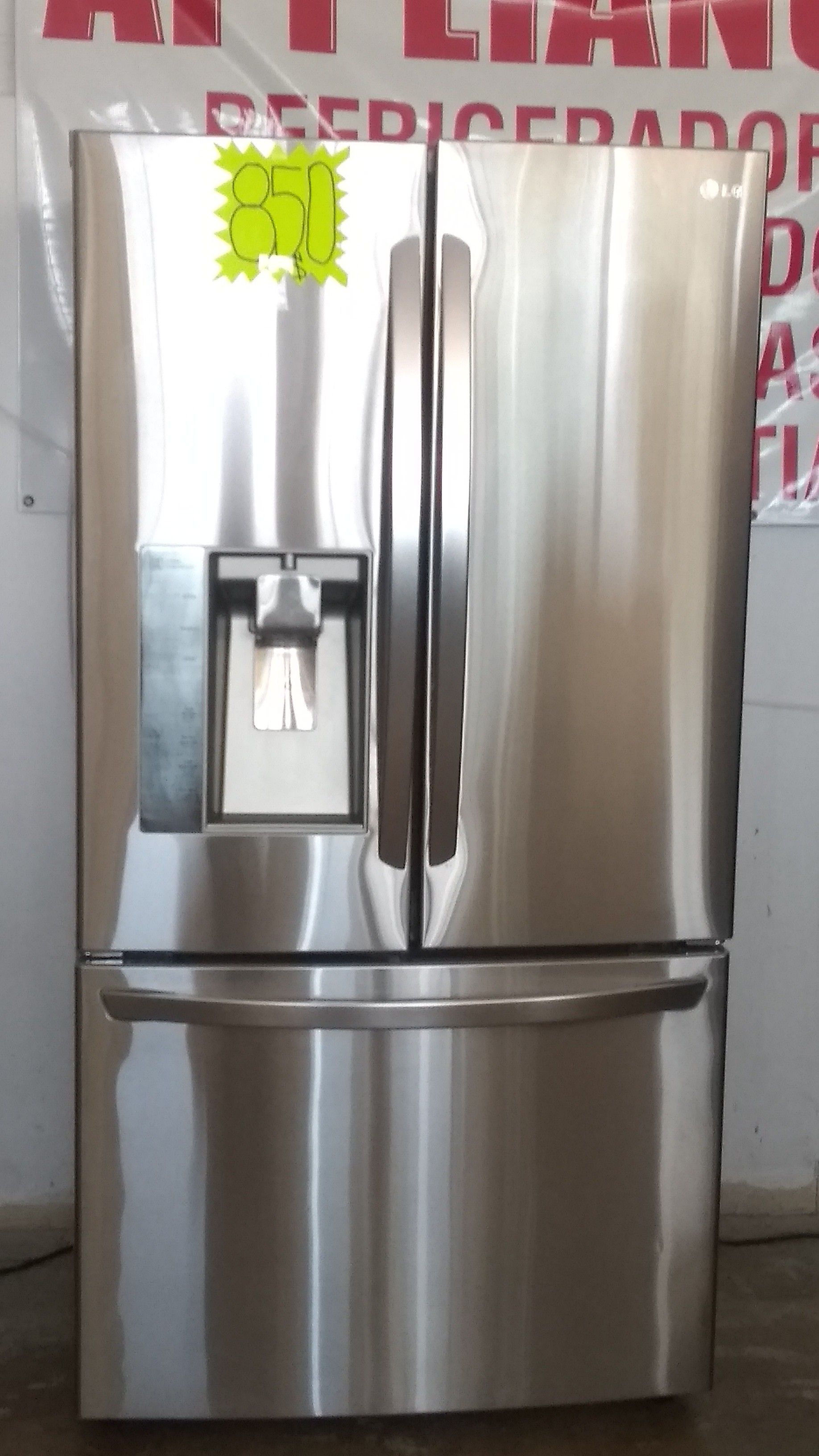 REFRIGERADOR L G COUNTER DEEP STAINLESS FRENCH DOOR.