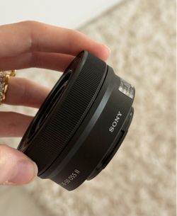 Sony 16-50mm OSS Lens