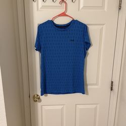 Women’s Large Under Armour Tees Like New $5 Both