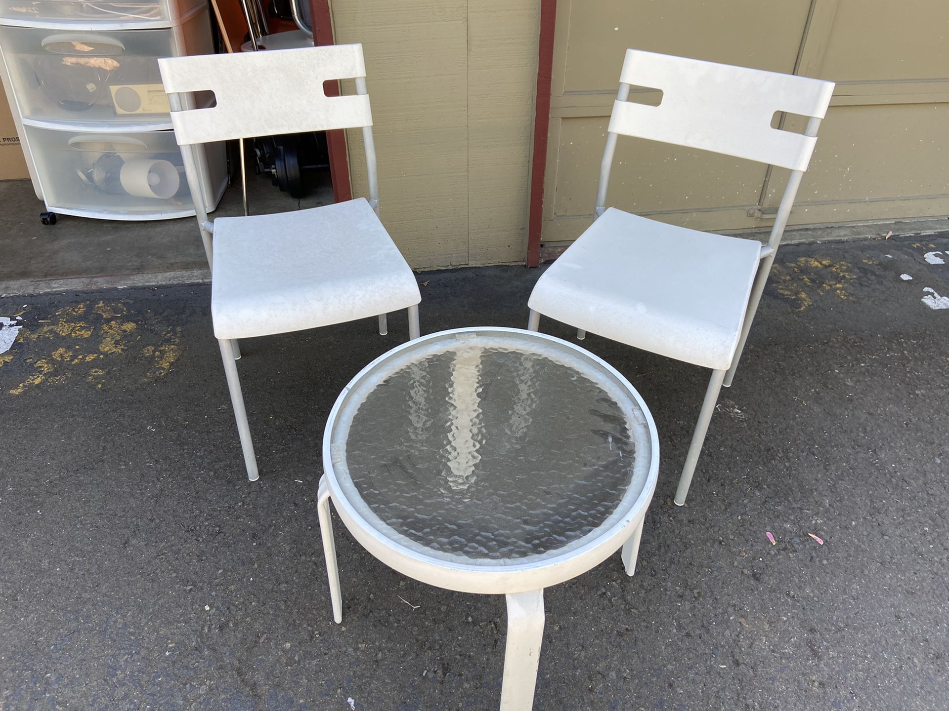 JUST THE CHAIRS! Patio chairs/ outdoor furniture