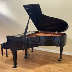 Kawai Grand Piano GX-2(play like new)