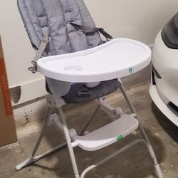 Baby High Chair – Folding, Lightweight, Tray Included