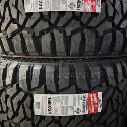 (4) 35x13.50r20 Summit A/T Tires 35 13.5 20 Inch AT 10-ply LT E Rated 