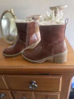 Woman’s Boots