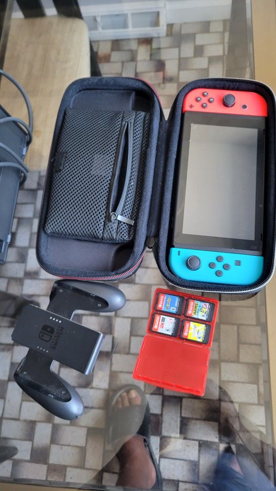 Nintendo Switch With 4 Games 