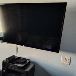 LG 48 In TV (Not A Smart Tv)