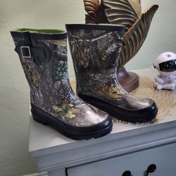 Kids Water Boots Size 2