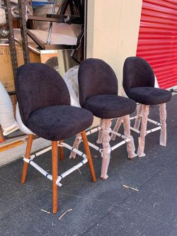 SWIVEL COUNTER STOOLS