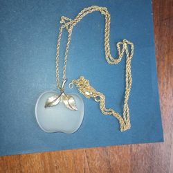 Valentine's Special!Avon Glass Apple Pendant Necklace 