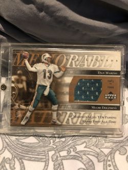 Dan Mariano jersey card