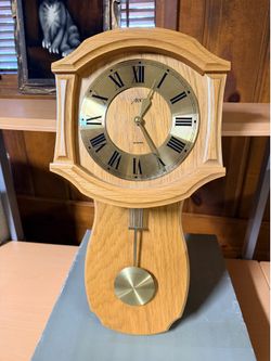 Wall clock
