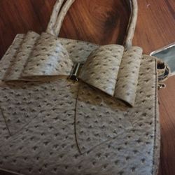 Crossi Handbag Bow Style Color Camel 