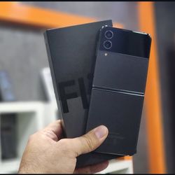 Samsung Galaxy Z Flip 4 Unlocked With Warranty 