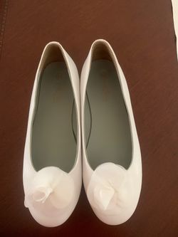 White shoes for girl.