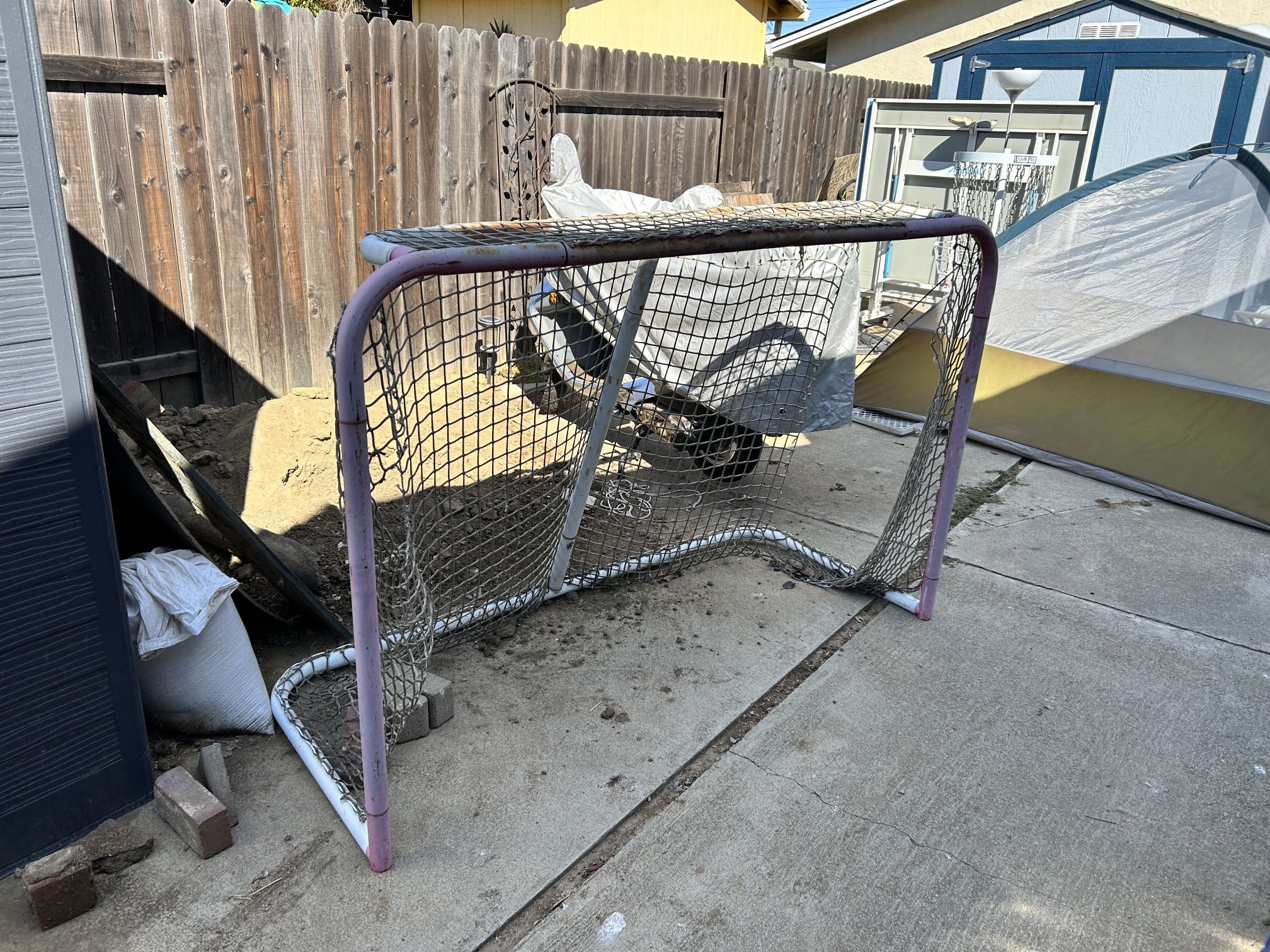 Free Metal Hockey Goal