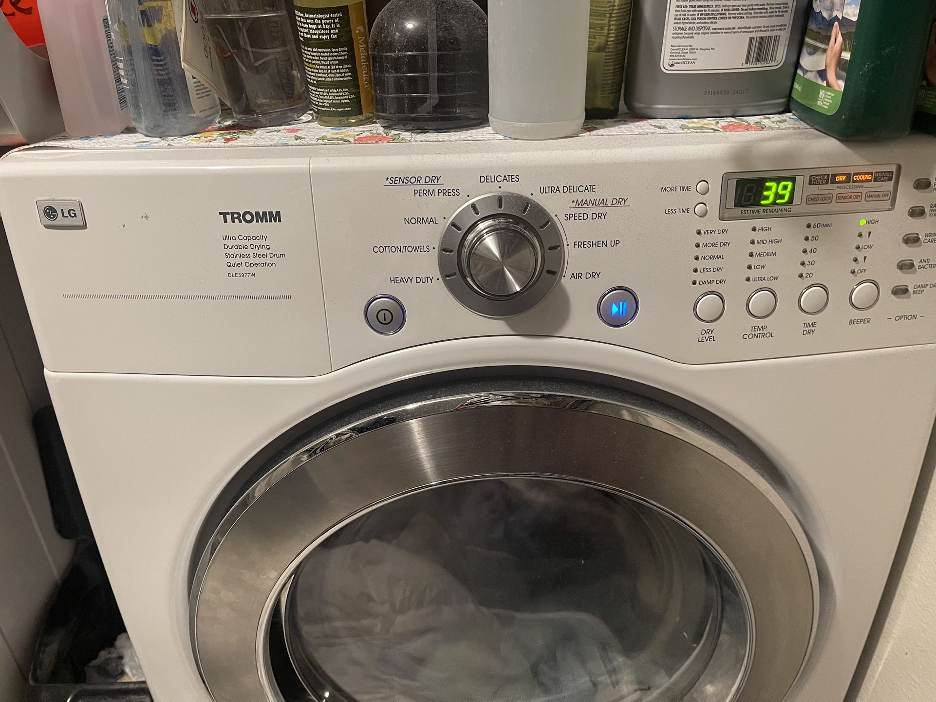 LG washer And Dryer With Pedestal 