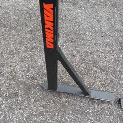 YAKIMA OUTDOORSMAN 300 TRUCK RACKS