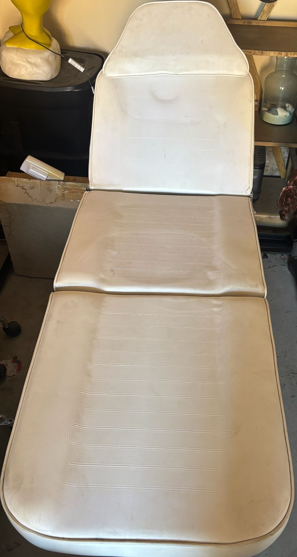 Esthetician Bed