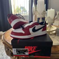 Jordan 1 Low Chicago 