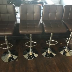 New Set Of 4 Brown Bar Stools / Adjustable Height And Swivel / Price Is Firm / Pick Up Only / Brown Pub Stools  new in  box 