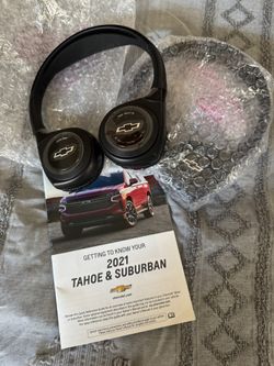 2 Pairs 2021 Chevrolet Tahoe RST Headphones
