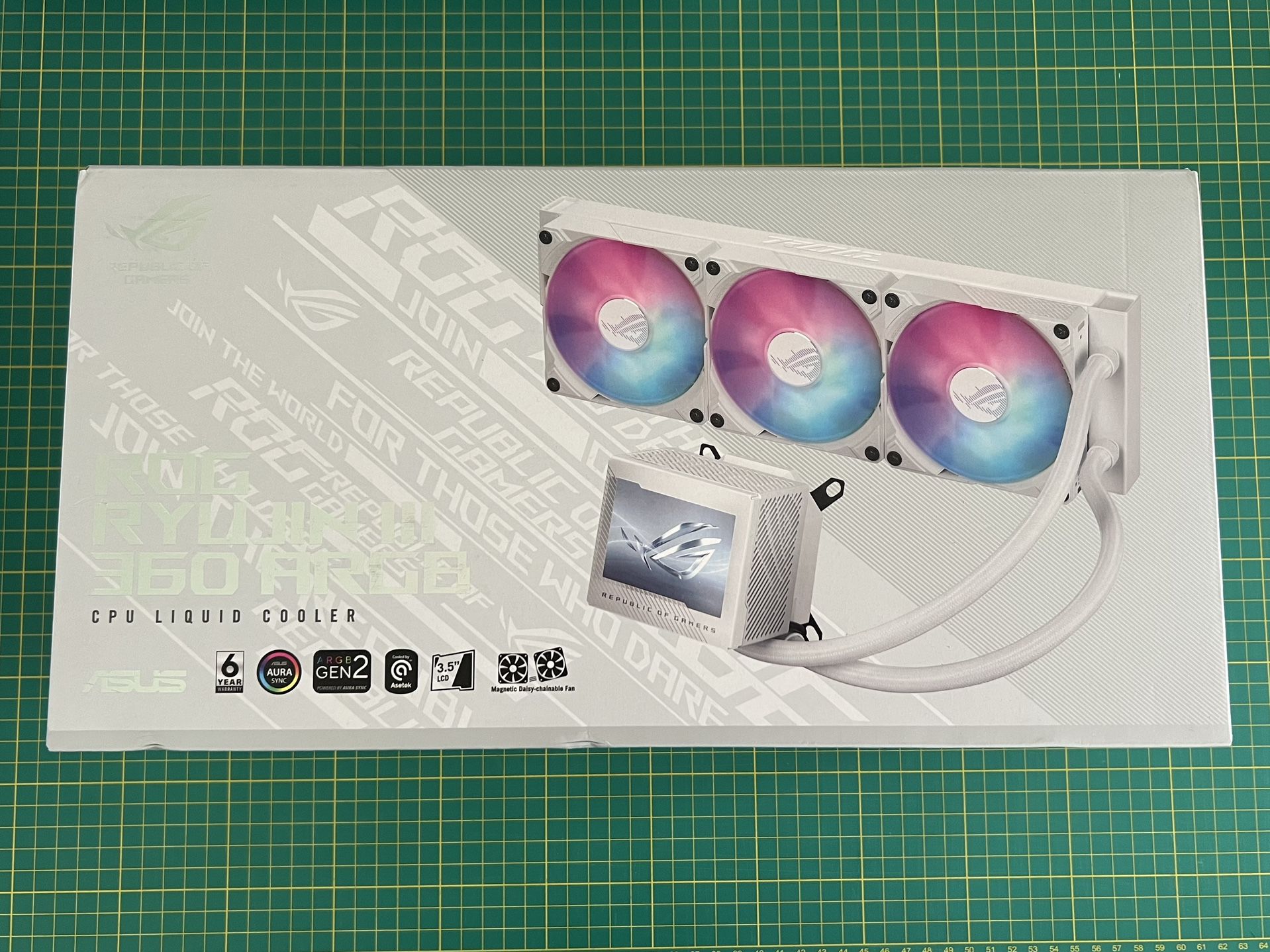 ASUS ROG Ryujin III 360 ARGB White AIO liquid CPU cooler with 360mm radiator