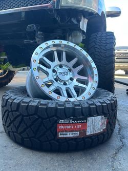 17’ Dirty Life Wheels & 265/70R17 Nitto Ridge Grappler