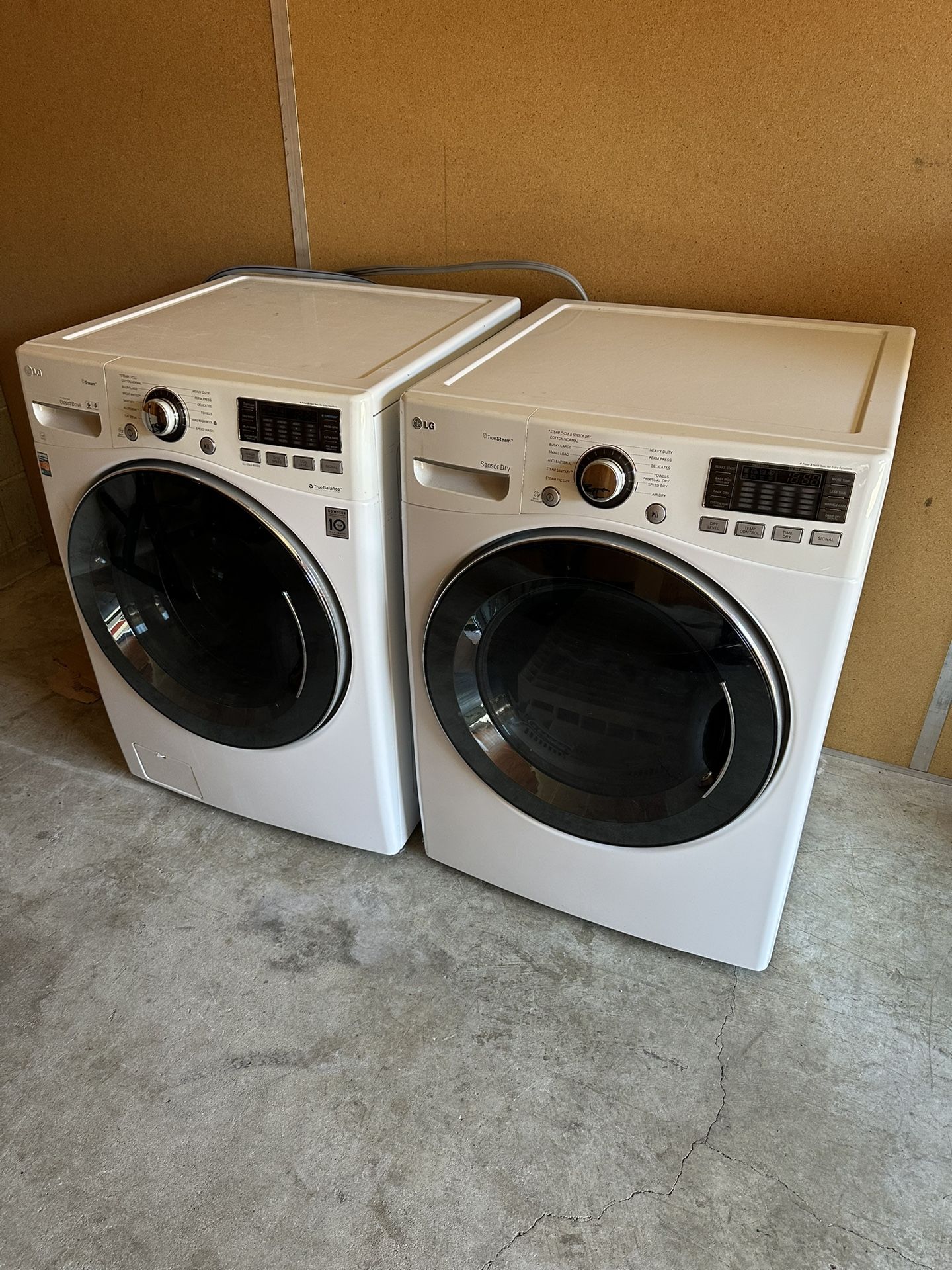 LG Washer And Dryer Set