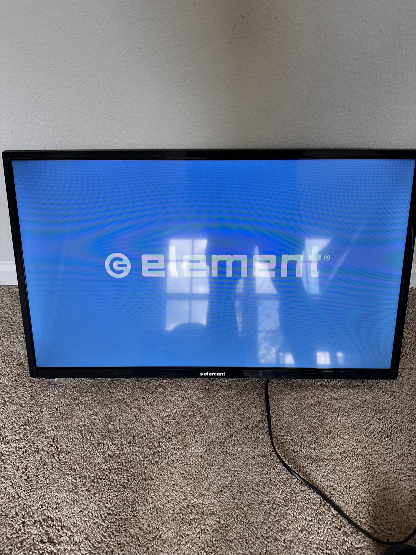 **For Sale: Element 32-Inch 720p LCD TV (Model ELEFW328)**