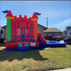 Jolly Jump With Water Slide