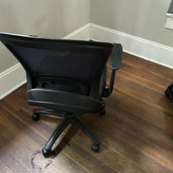 Fabric/Mesh Swivel Task Chair, Black