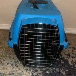 Cat carrier / pet carrier